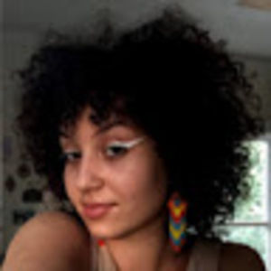 Meet your Posher, Ayisha